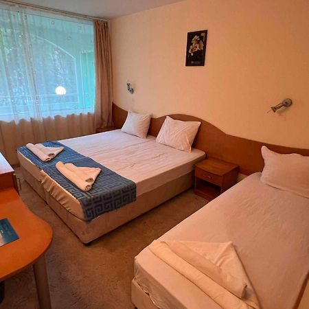Хотел Диамант Hotel Diamond Balčik Exteriér fotografie