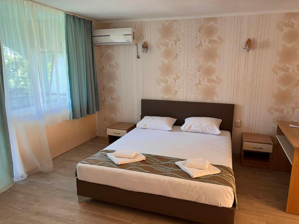 Хотел Диамант Hotel Diamond Balčik Exteriér fotografie