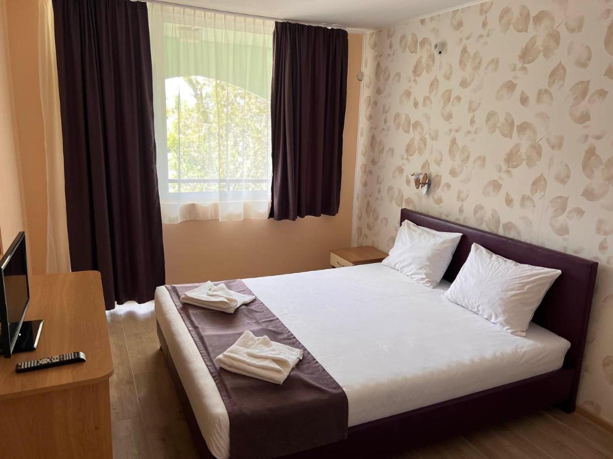 Хотел Диамант Hotel Diamond Balčik Exteriér fotografie
