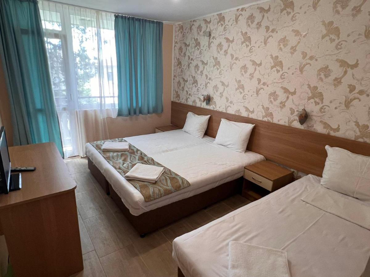 Хотел Диамант Hotel Diamond Balčik Exteriér fotografie