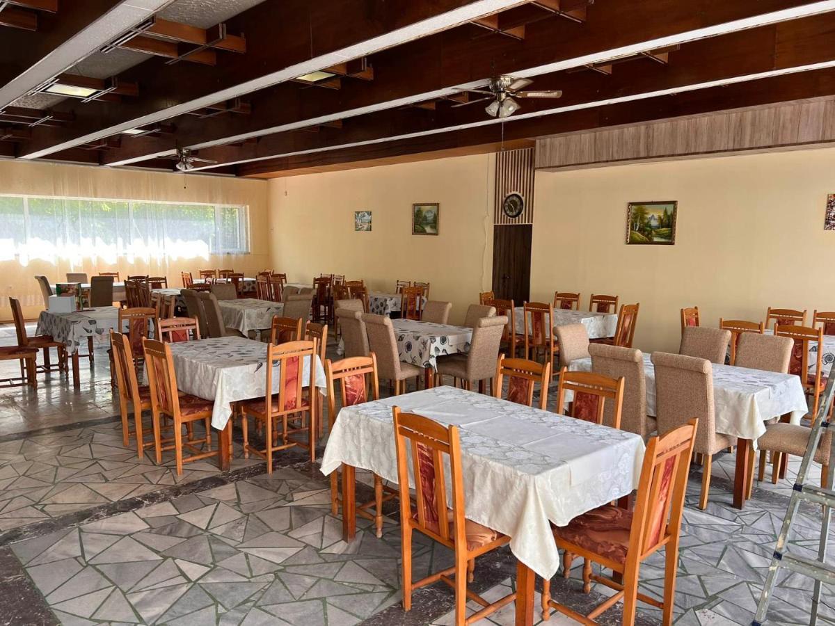 Хотел Диамант Hotel Diamond Balčik Exteriér fotografie