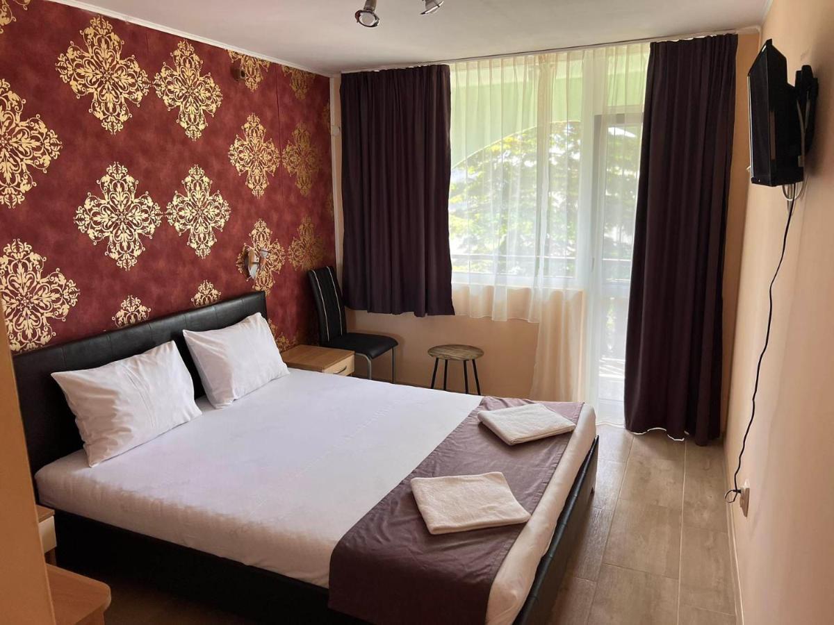 Хотел Диамант Hotel Diamond Balčik Exteriér fotografie