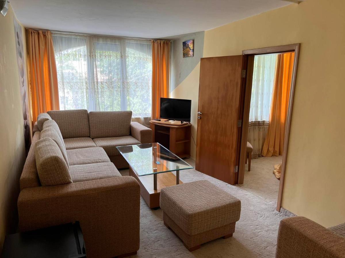 Хотел Диамант Hotel Diamond Balčik Exteriér fotografie