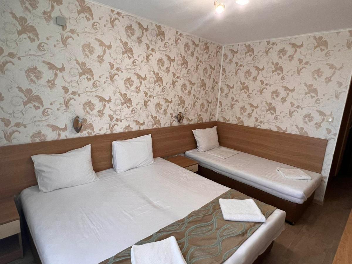 Хотел Диамант Hotel Diamond Balčik Exteriér fotografie