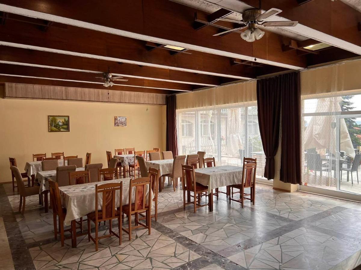 Хотел Диамант Hotel Diamond Balčik Exteriér fotografie