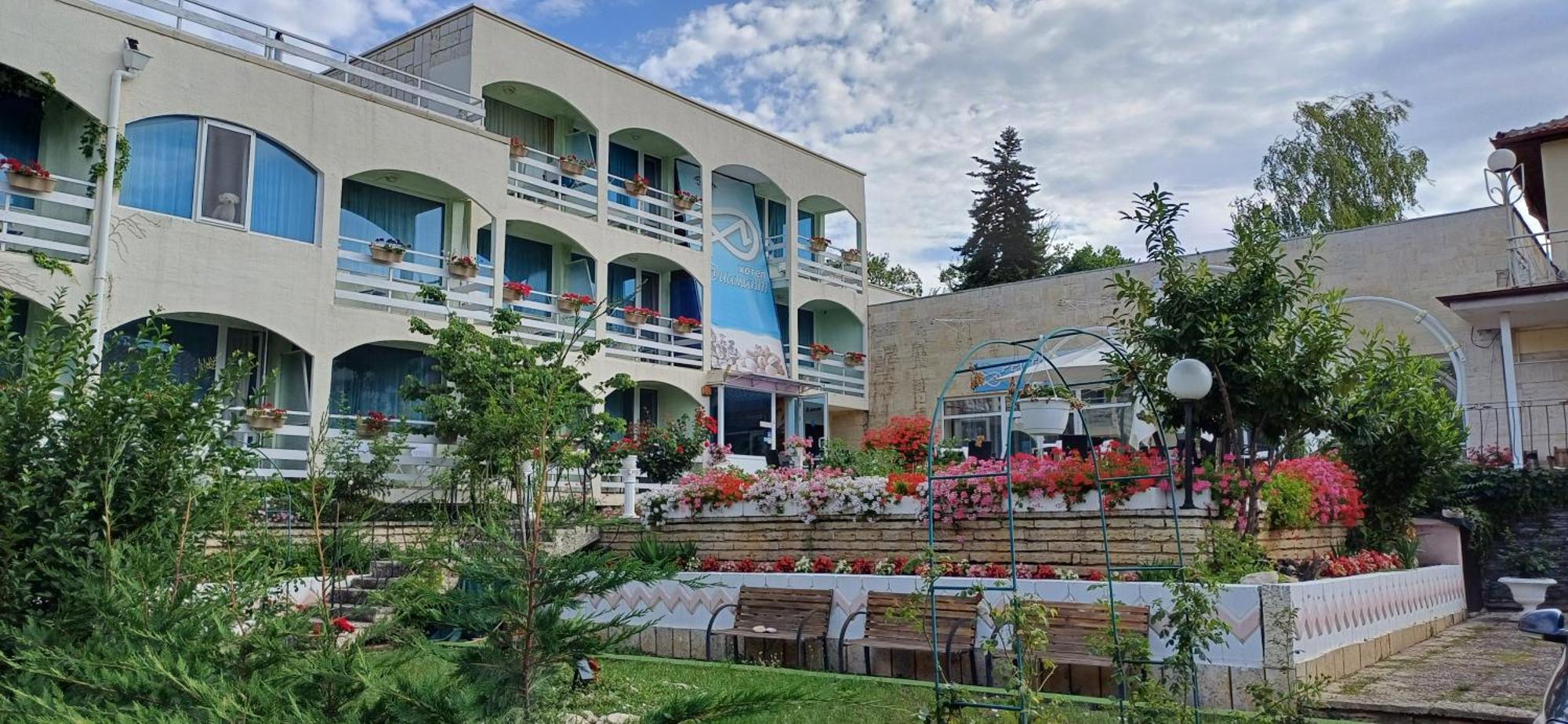 Хотел Диамант Hotel Diamond Balčik Exteriér fotografie